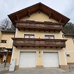 Apartmenthaus Weingrill Διαμέρισμα *
